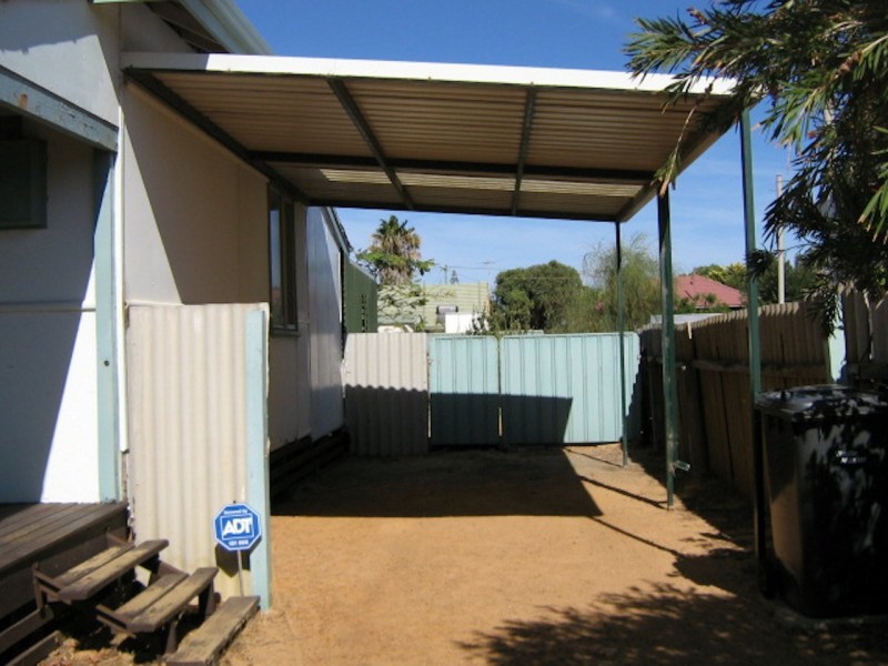 125 Fraser Street, Beachlands WA 6530