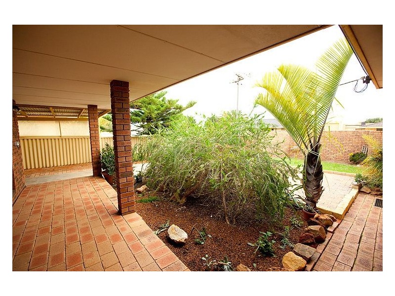 8 Amalda Place, Sunset Beach WA 6530