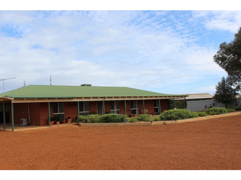 8 Waratah Court, Strathalbyn WA 6530