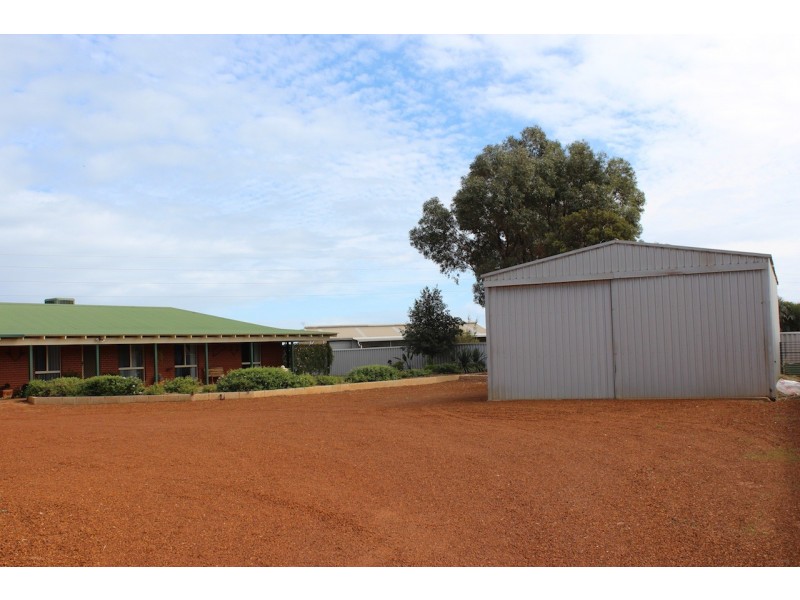 8 Waratah Court, Strathalbyn WA 6530