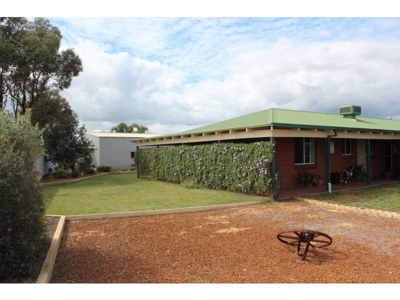 8 Waratah Court, Strathalbyn WA 6530