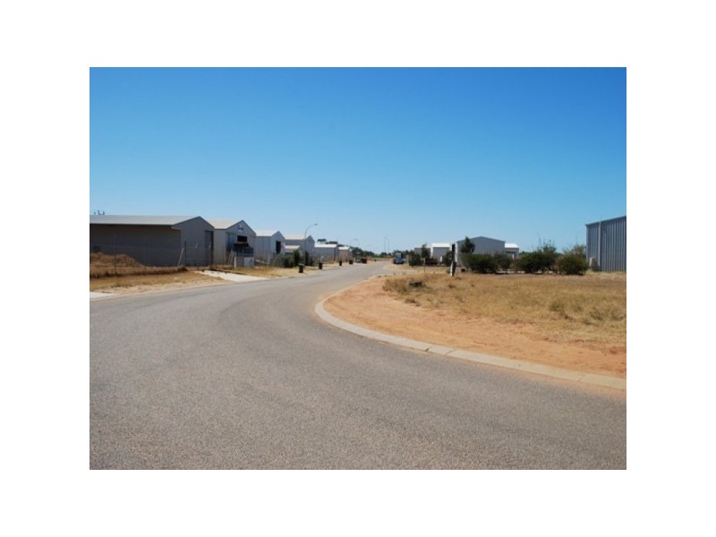 25 Rich Maslen Street, Narngulu WA 6532