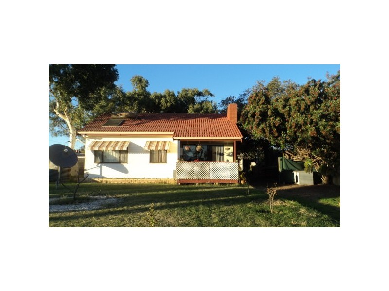 6 Betula Street, Rangeway WA 6530