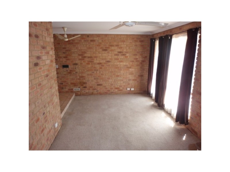 16 Glenview Street, Mount Tarcoola WA 6530