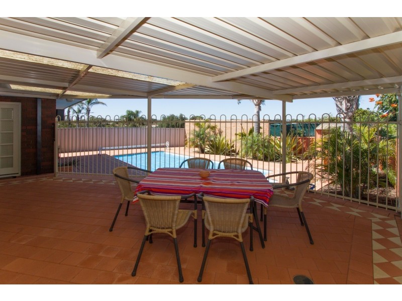 8 Gummer Avenue, Geraldton WA 6530