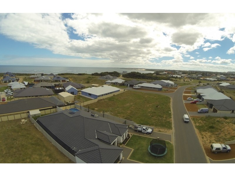 142 Glenfield Beach Drive, Glenfield WA 6532
