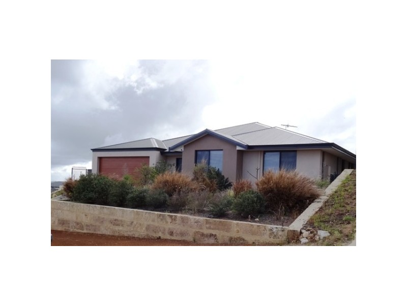 7 Basile Court, Wandina WA 6530