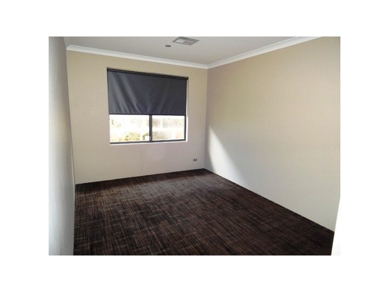 7 Basile Court, Wandina WA 6530