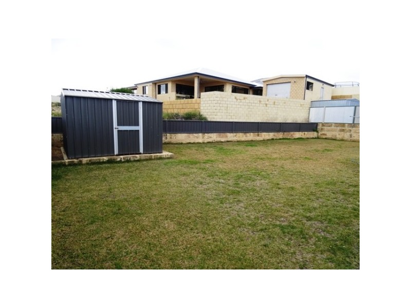 7 Basile Court, Wandina WA 6530