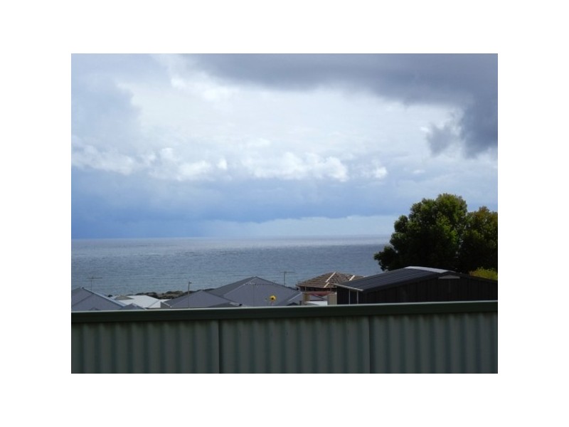 7 Basile Court, Wandina WA 6530