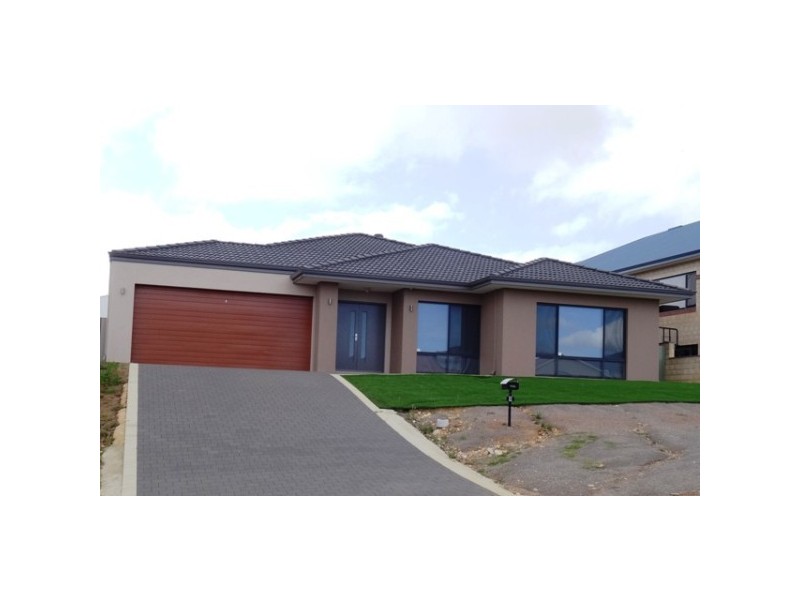 9 Basile Court, Wandina WA 6530