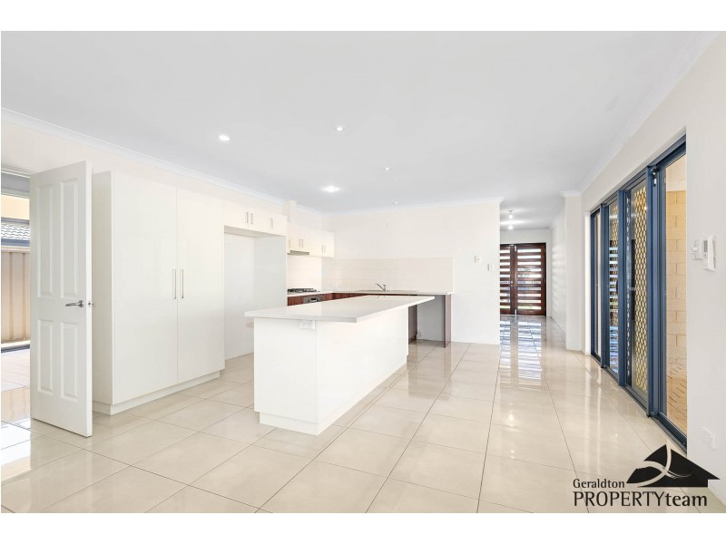 15 Waterwitch Outlook, Wandina WA 6530