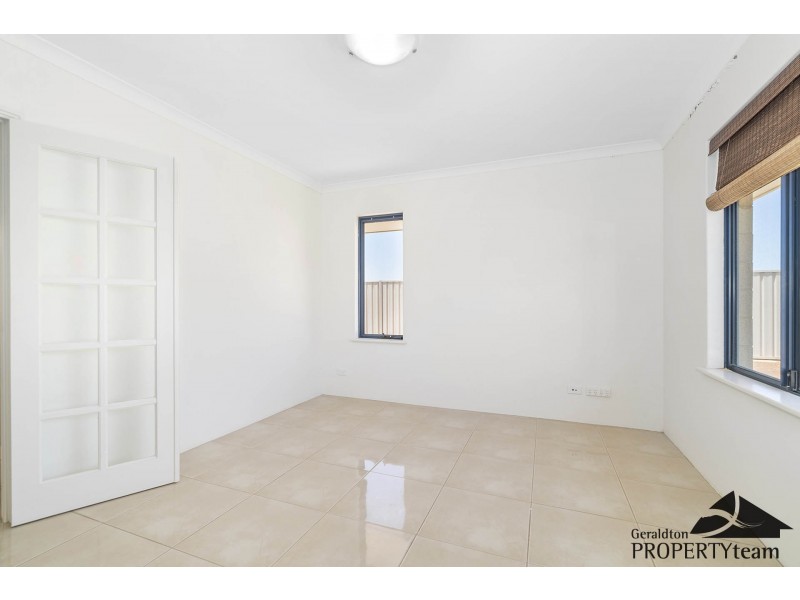 15 Waterwitch Outlook, Wandina WA 6530