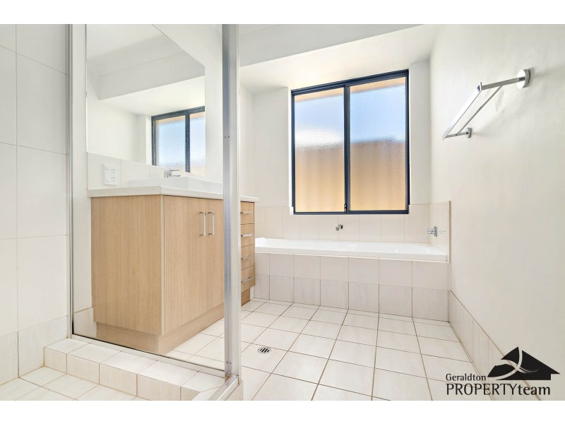 15 Waterwitch Outlook, Wandina WA 6530