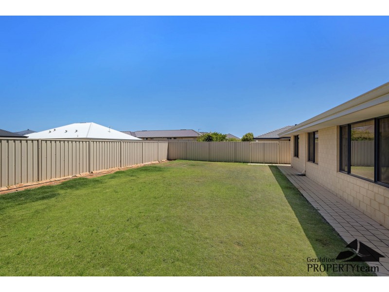 15 Waterwitch Outlook, Wandina WA 6530