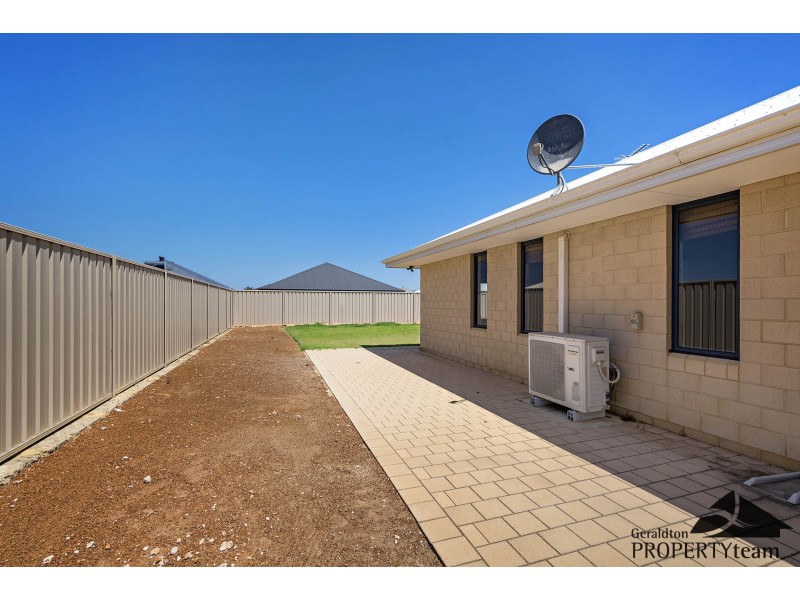 15 Waterwitch Outlook, Wandina WA 6530
