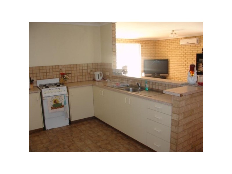 1/276 Fourth Street, Wonthella WA 6530