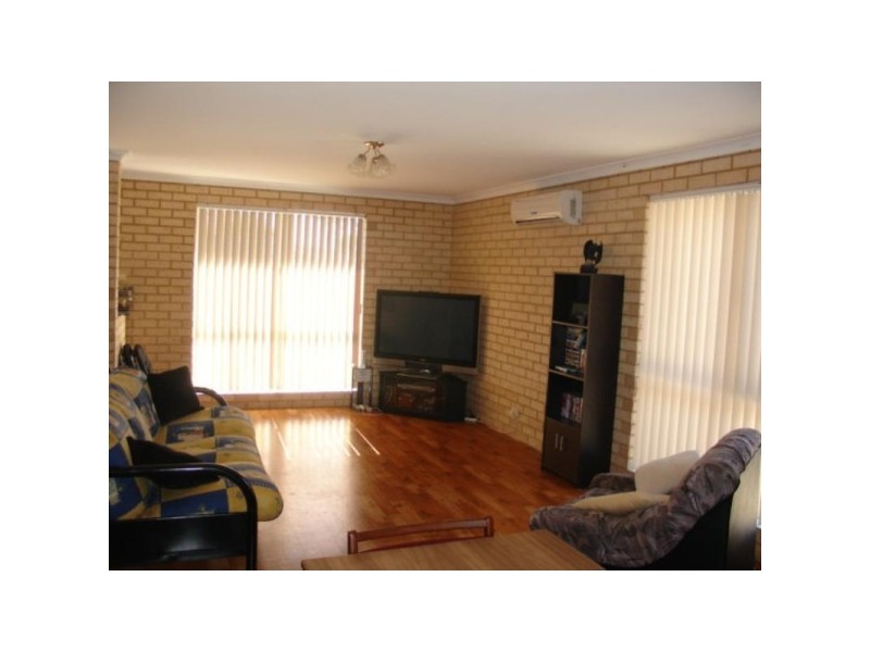 1/276 Fourth Street, Wonthella WA 6530