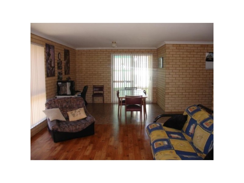 1/276 Fourth Street, Wonthella WA 6530