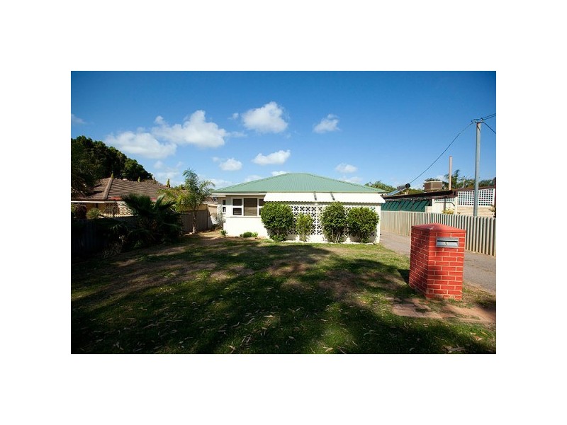 6 Harrison Street, Bluff Point WA 6530