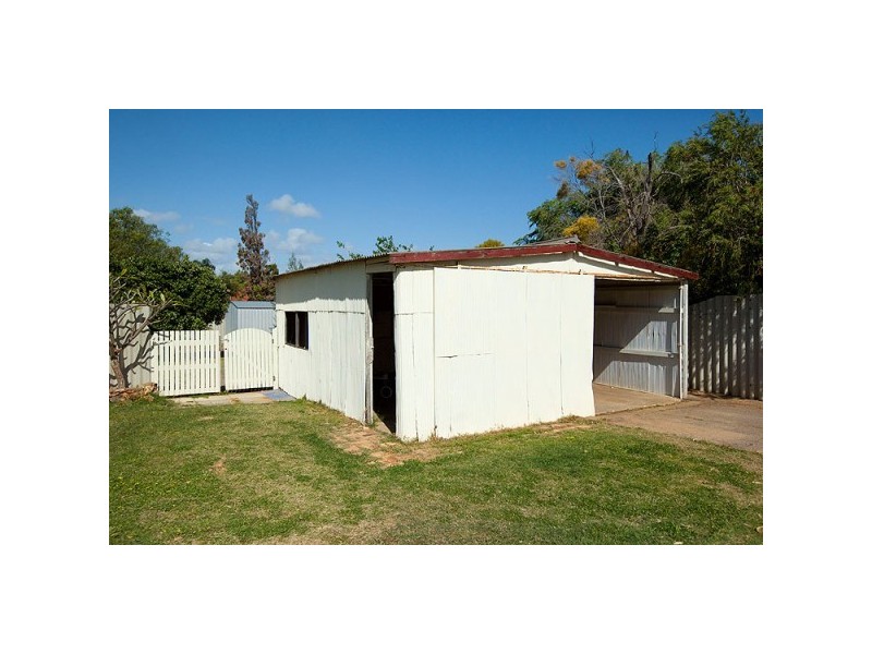 6 Harrison Street, Bluff Point WA 6530