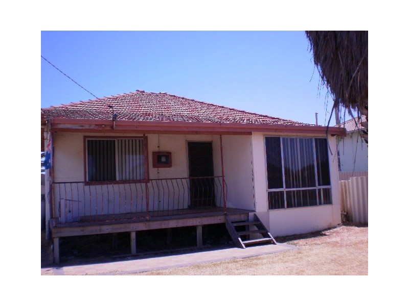 17 Maley Way, Beachlands WA 6530