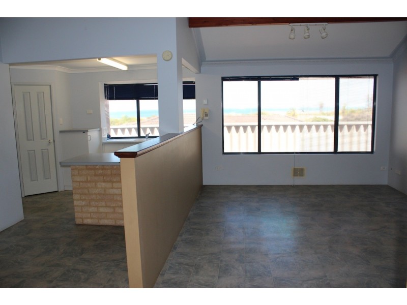 7 Auger Green, Wandina WA 6530