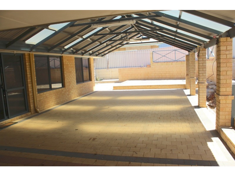 7 Auger Green, Wandina WA 6530