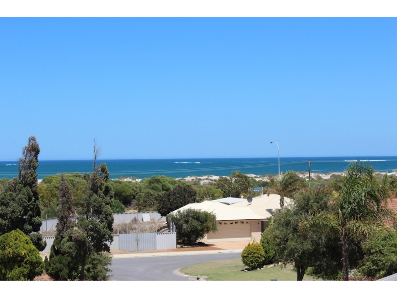 7 Auger Green, Wandina WA 6530