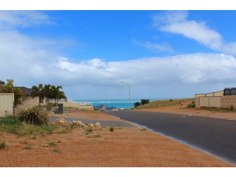 37 Jackson Loop, Wandina WA 6530