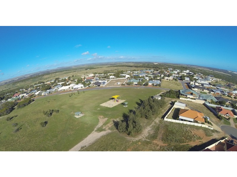 37 Jackson Loop, Wandina WA 6530