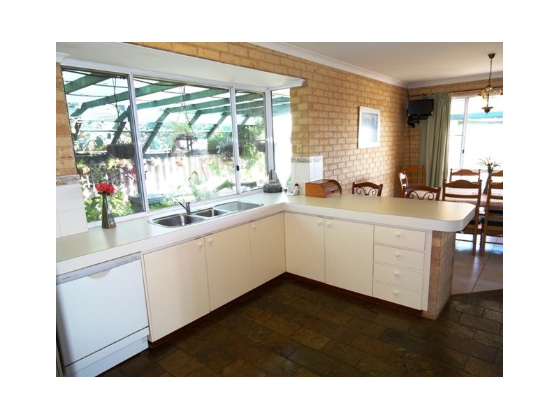 14 Ti-Tree Street, Wandina WA 6530