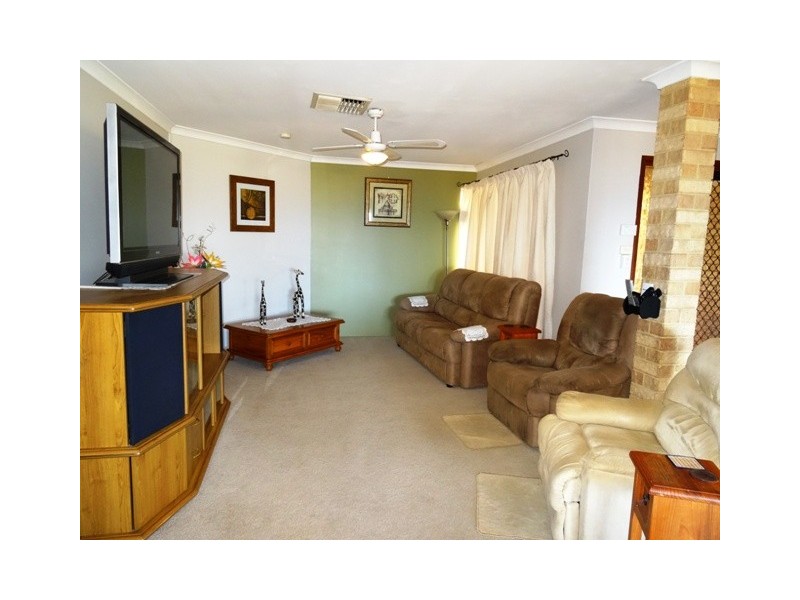 14 Ti-Tree Street, Wandina WA 6530