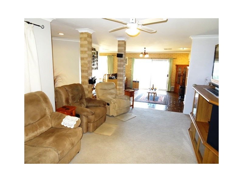 14 Ti-Tree Street, Wandina WA 6530