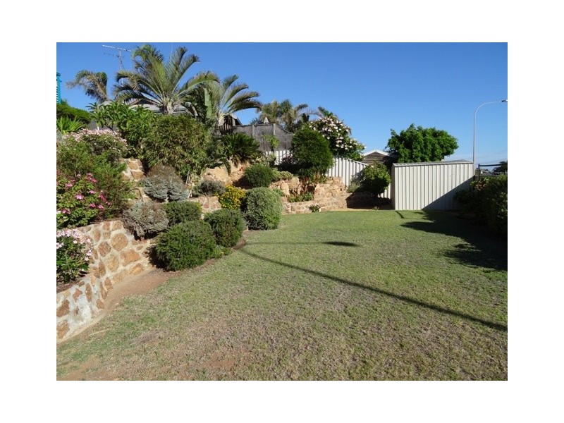 14 Ti-Tree Street, Wandina WA 6530