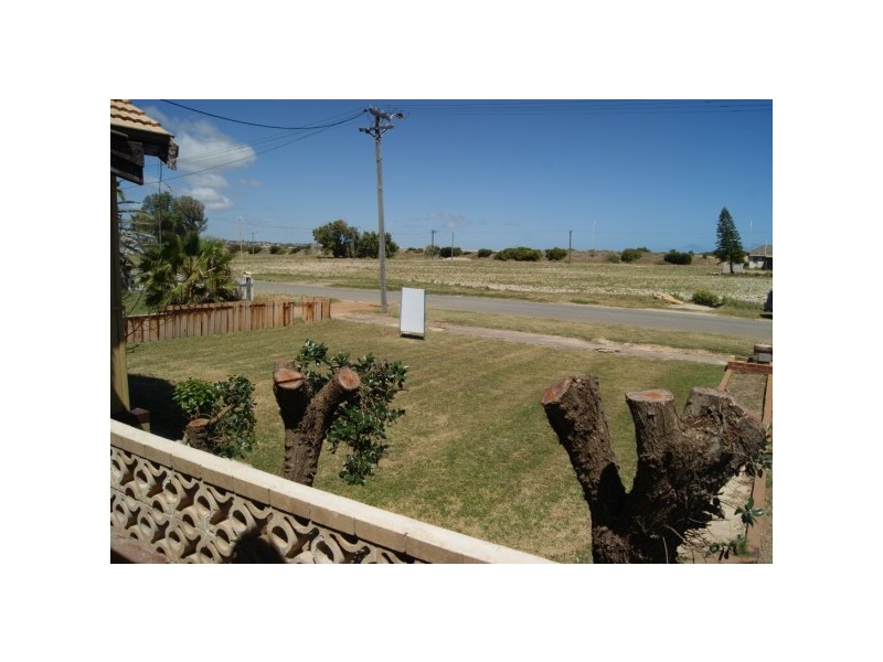 15 Maley Way, Beachlands WA 6530