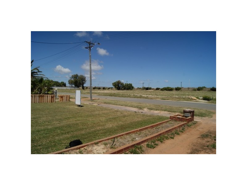 15 Maley Way, Beachlands WA 6530