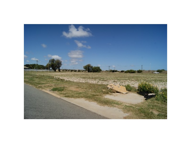 15 Maley Way, Beachlands WA 6530