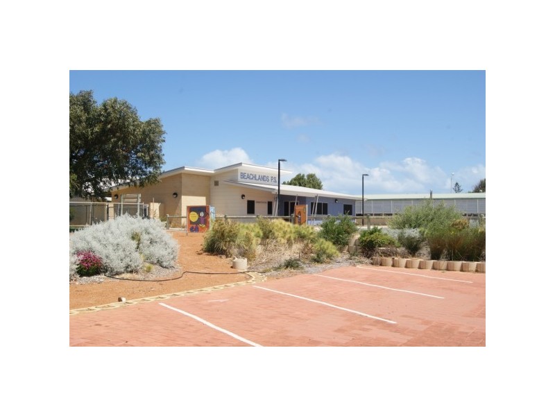 15 Maley Way, Beachlands WA 6530