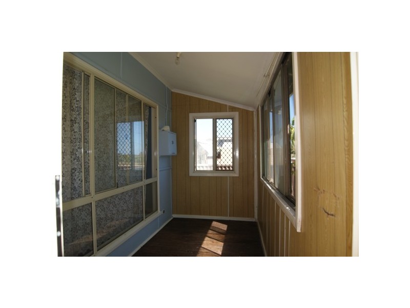 39 Crowther Street, Beachlands WA 6530