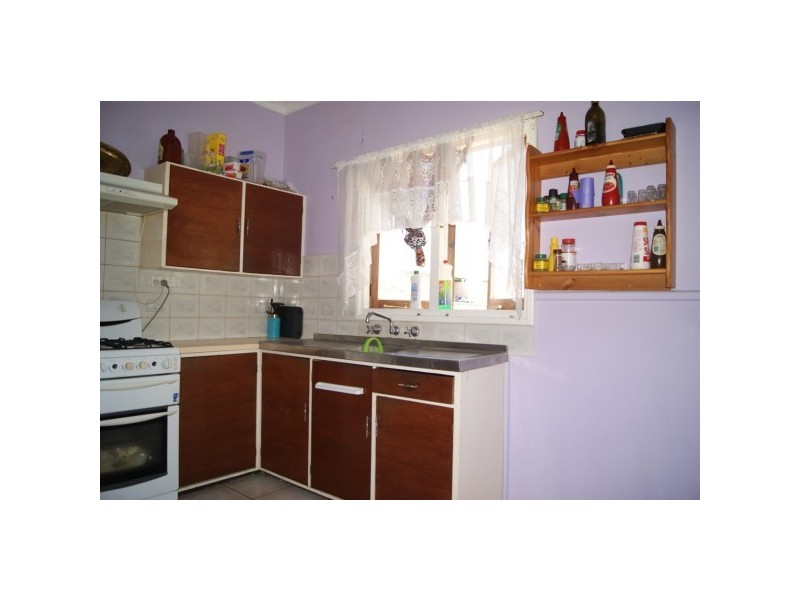 39 Crowther Street, Beachlands WA 6530