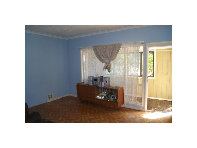 39 Crowther Street, Beachlands WA 6530