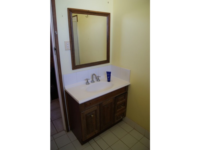 39 Crowther Street, Beachlands WA 6530