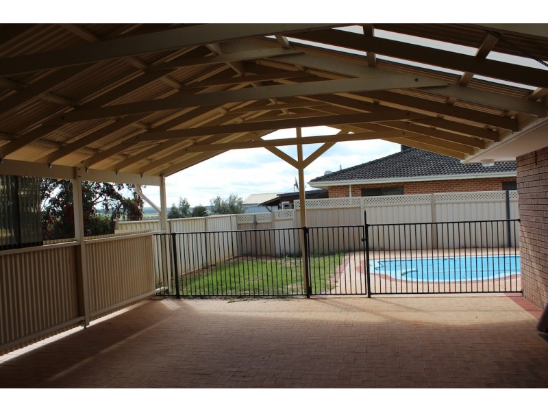 32 Indialla Road, Nabawa WA 6532