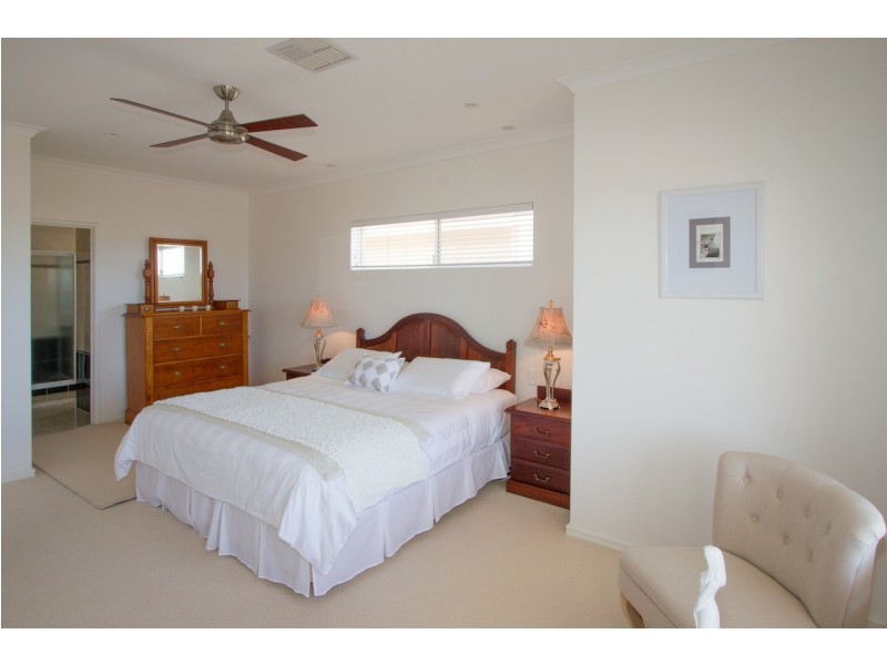 43 Hakea Street, Tarcoola Beach WA 6530