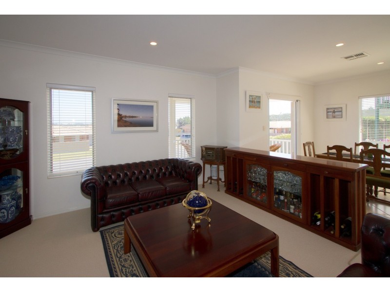 43 Hakea Street, Tarcoola Beach WA 6530