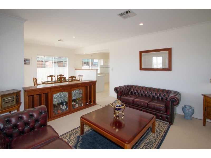 43 Hakea Street, Tarcoola Beach WA 6530