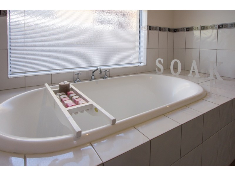 43 Hakea Street, Tarcoola Beach WA 6530