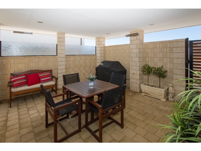 43 Hakea Street, Tarcoola Beach WA 6530