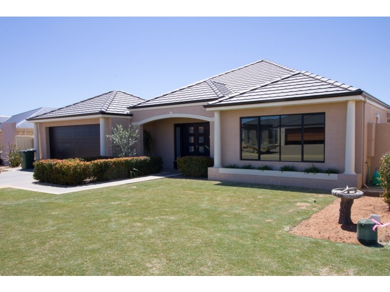 10 Ajax Drive, Wandina WA 6530